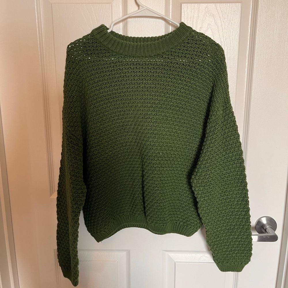 Thick Knit Green Sweater